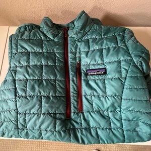 LIKE NEW Womens Patagonia Lightweight NanoPuff pullover ¼ zip jacket.Size:Xsmall